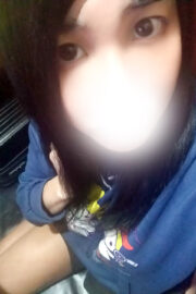 みやび(31)スラっと伸びた長い脚に踏まれたいのはオマエか?(笑)とりあえず謝って!?( ̄▽ ̄)