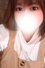 みん(22)Hカップ超癒し系!どんなお客様でも優しく包み込む!