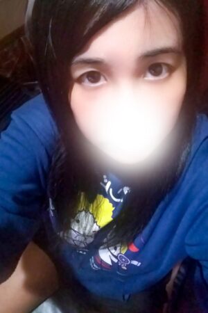 みやび（31）スラっと伸びた長い脚に踏まれたいのはオマエか？（笑）とりあえず謝って！？(￣▽￣)