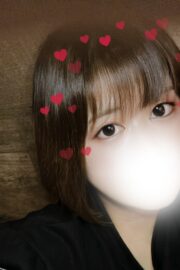 みん（22）Hカップ超癒し系！どんなお客様でも優しく包み込む！